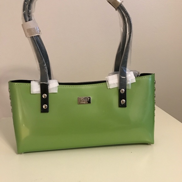 Vibrant Green Shoulder Bag with Structured Design and Black Accents - Picture 2 of 3